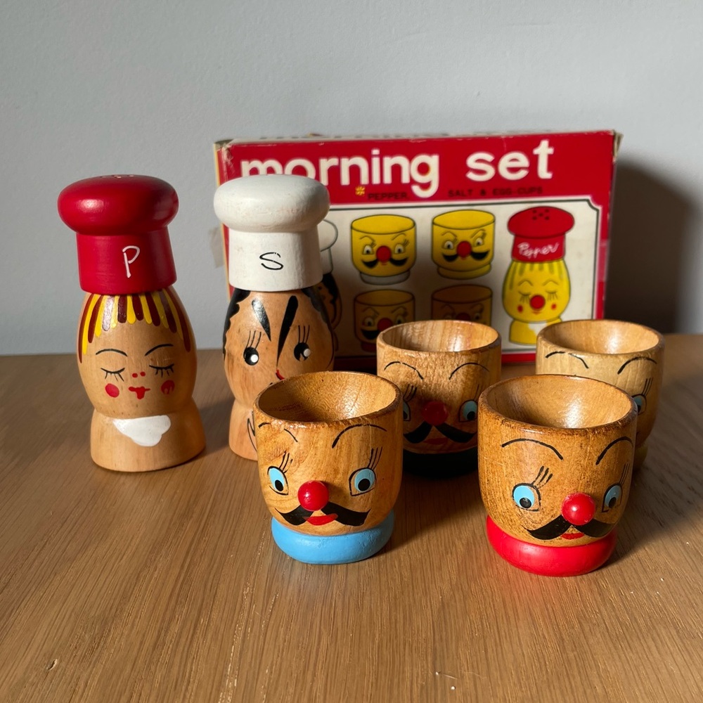Vintage MCM Morning Set Wooden Egg Cups & Salt Pepper Shakers